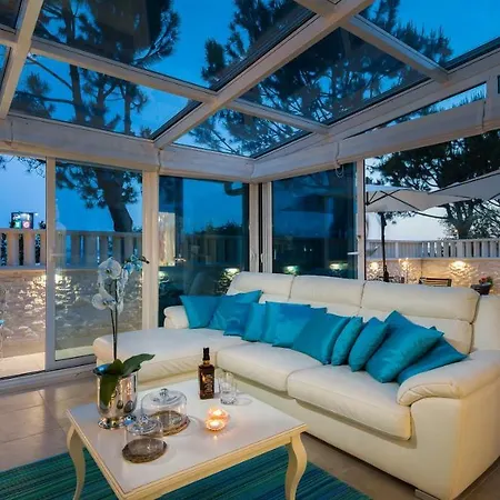 Luxury Loreta דירה *