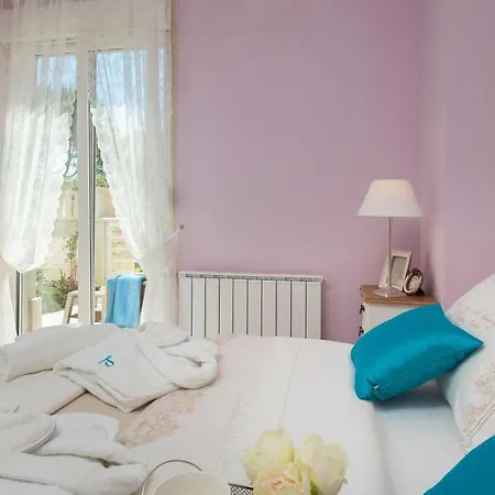 Luxury Loreta דירה *