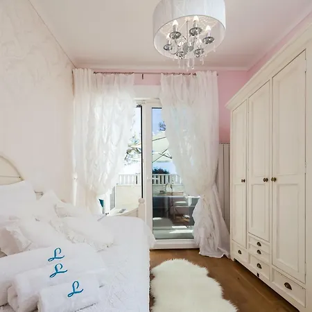 Luxury Loreta *
